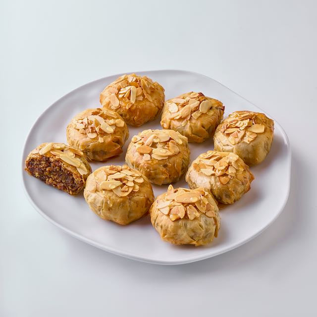 Frozen Mini Bastila Royal – 6 mini- Beef, Almonds & caramelized onions